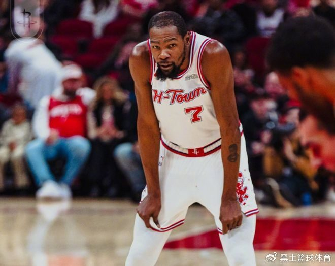 开云App-杜兰特超传奇独享历史第6，小贾32分阿门20+7+6，火箭复仇西部倒1|凯文·杜兰特|鹈鹕|申京|贾巴里|史密斯_新浪体育_新浪新闻