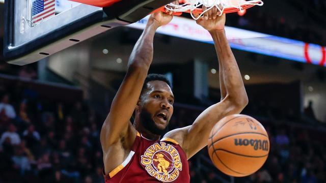 1649434727938085878.jpg kaiyun-骑士灵活变阵应对伤病潮 挑战篮网决定附加赛命运