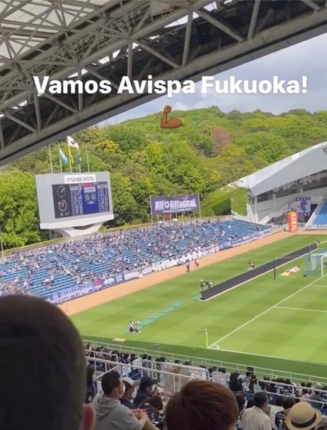 开云中国-啦啦队小姐姐里有个男的!前中超外援的日本初体验