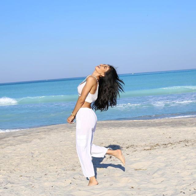 开云移动端-【伯辣图】旅馆里的过客，谁不是外围？